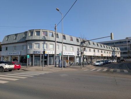 Ihre neue Business-Basis im "Schimautz-Haus" in St. Peter – Sehen, gesehen werden, durchstarten!