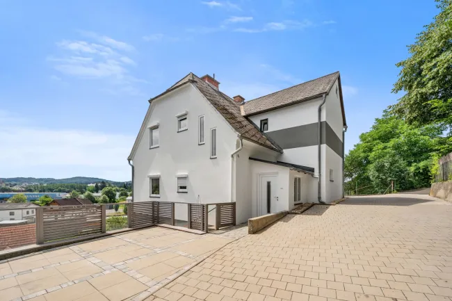 Vorplatz