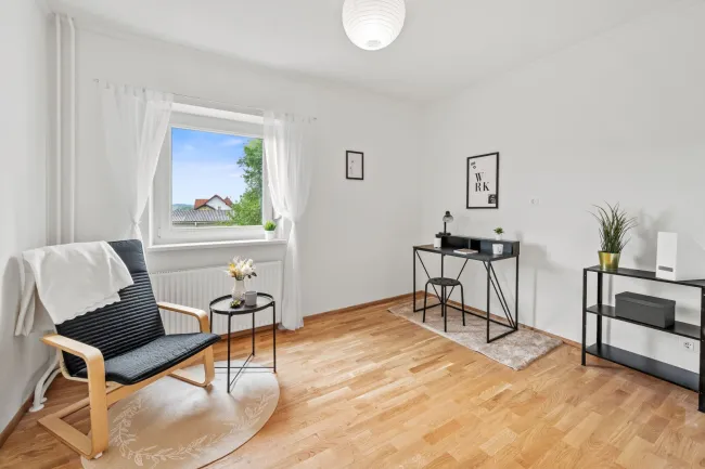 Zimmer (EG)