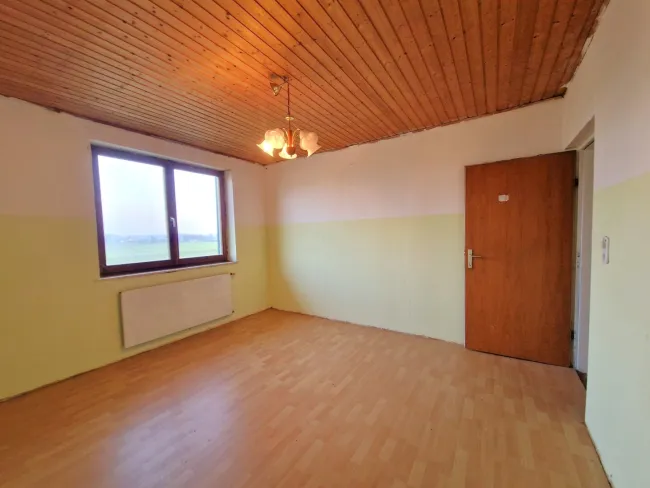 Zimmer 1 (15,8 m²) im OG