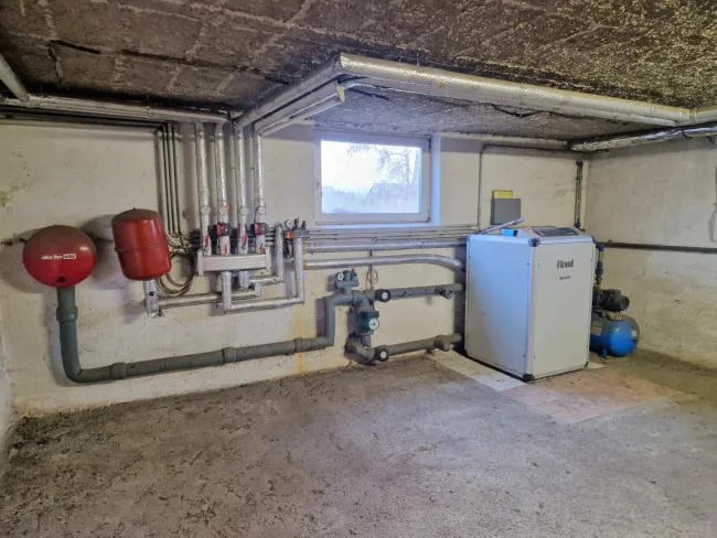 Heizanlage 1 von 2 im Keller