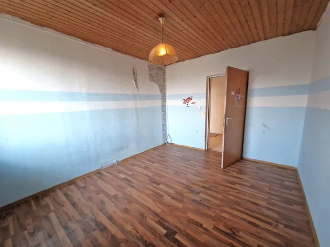 Zimmer 2 (12,9 m²) im OG