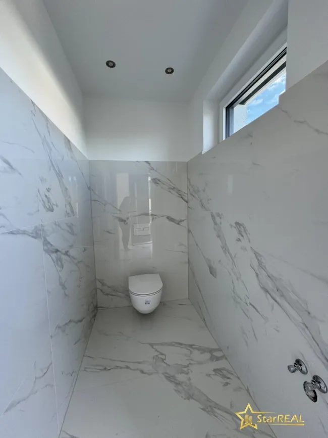 BEISPIEL WC