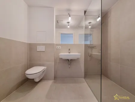 en-suite Bad