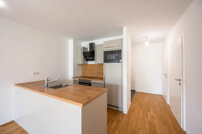 Wohntraum nahe Wien: 2 Zimmer mit Loggia - Bild
