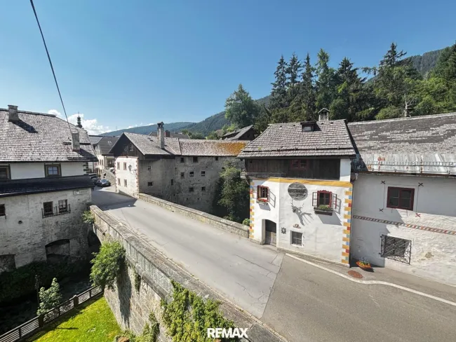 Historisches Lürzerhaus mit einzigartigen Stadl im Herzen von Mauterndorf - Bild