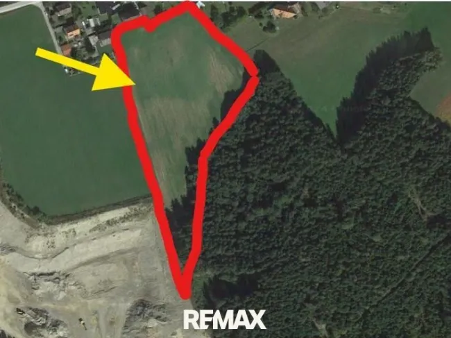 Grundstück Pfeil