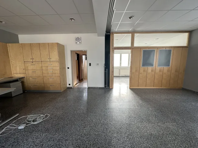 Sichtbar. Zentral. Erfolgreich – deine neue Geschäftsfläche in 2191 Gaweinstal - Bild