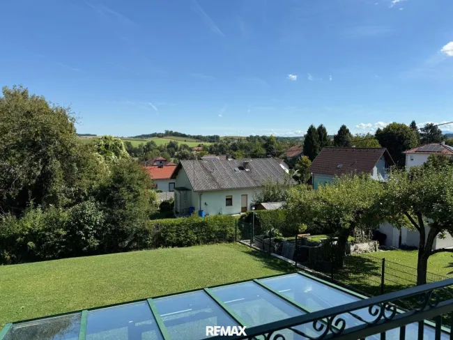 Blick vom Balkon in den Garten - Richtung SÜD