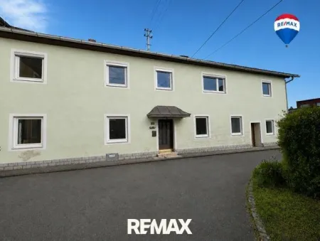 Einfamilienhaus mit großem Garten