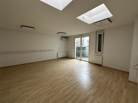 Großzügiges Büro mit Terrasse in 2100 Korneuburg