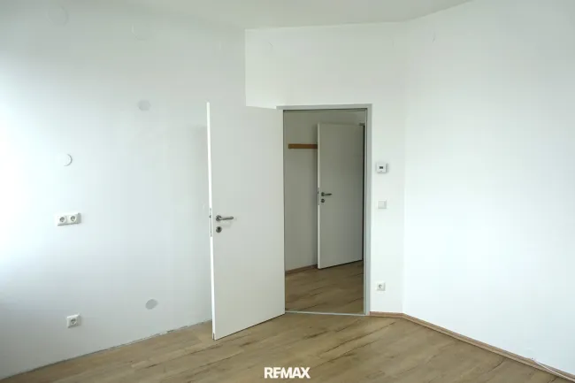 Günstig gelegene Arztpraxis / Therapeutenpraxis / Ordination / Büro - Zentrumsnahe, Barrierefrei - Bild