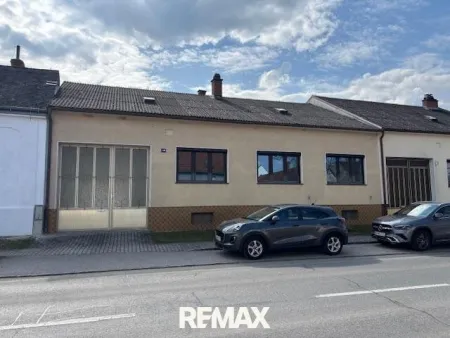 Straßenansicht