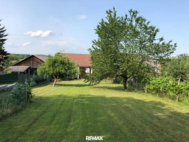 Garten  Ansicht zum Stadl