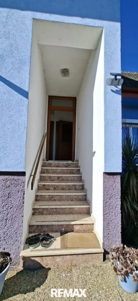 Eingang 1