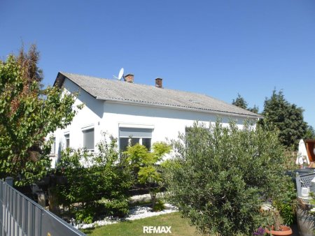 Haus Straßenansicht
