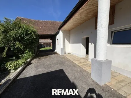 Top sanierter Langstreckhof mit großzügigen Nebengebäuden! - Bild