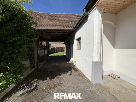 Top sanierter Langstreckhof mit großzügigen Nebengebäuden! - Bild
