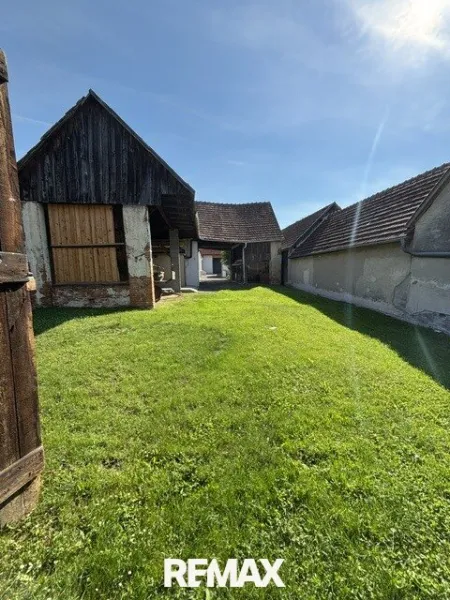 Garten zw. Haus und Stadel