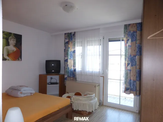 Zimmer 1 OG
