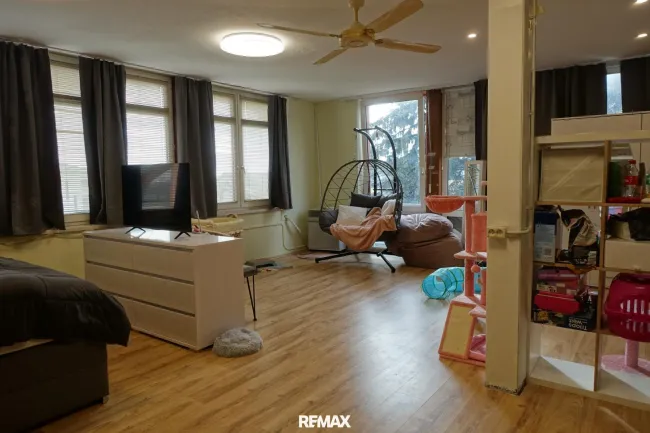 2 großes Zimmer OG