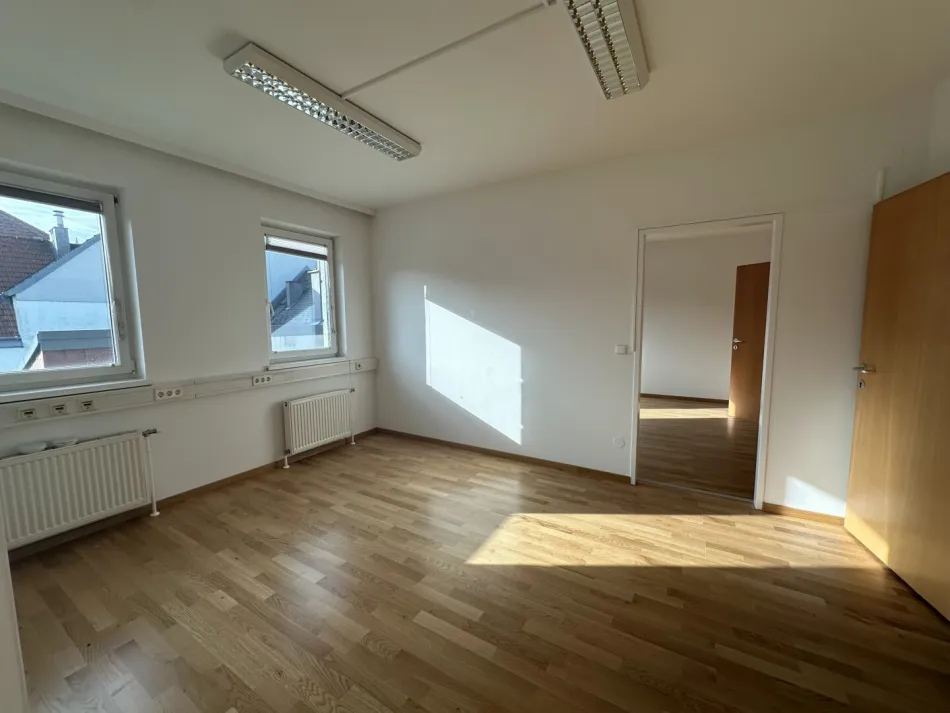 Modernes Büro in Eisenstadt: 250 m² für Ihr erfolgreiches Geschäft! - Bild