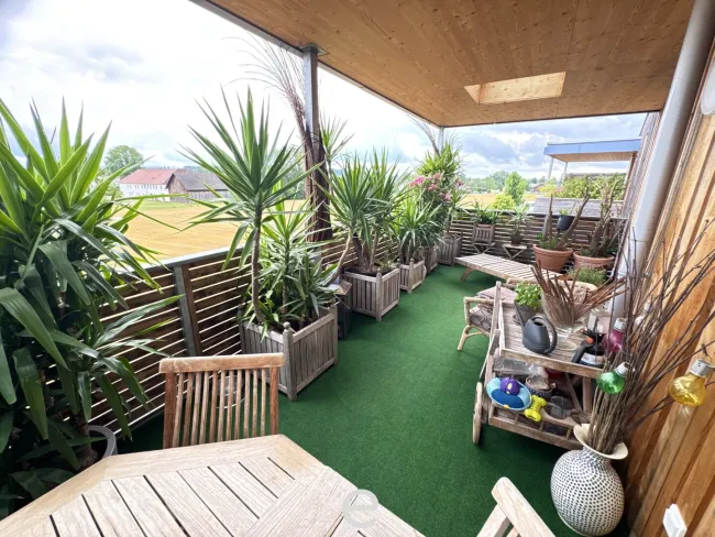 Dachgeschoss-Traum mit großzügigem Sonnenbalkon - Titelbild