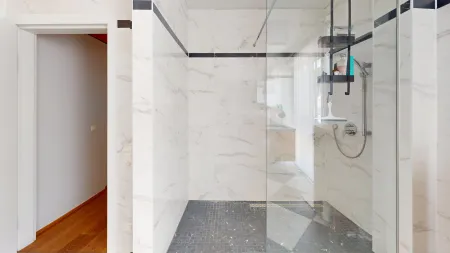 Dusche DG