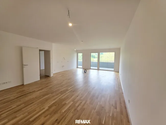Modernes Neubau-Wohnhighlight mit großzügigem Balkon – Erstbezug in Haag am Hausruck - Titelbild
