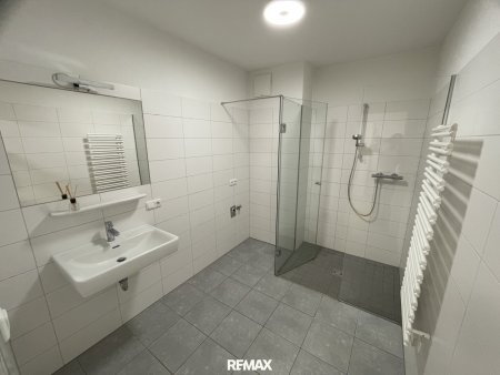 Moderne 2-Zi.-Wohnung mit Loggia & Carport in Schärding