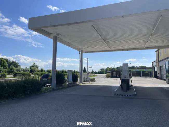 Einzigartige Investitionschance mit Tankstelle, Gastronomie und Beherbergungsbetrieb - Bild