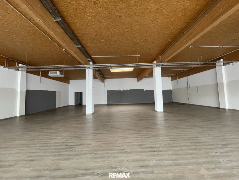 Gewerbefläche mit ca. 300 m² in zentraler Lage zu mieten - Bild