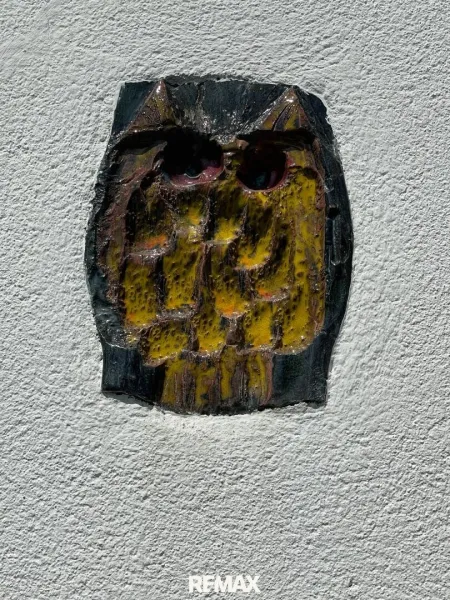 16b_Kunst Eule Fassade