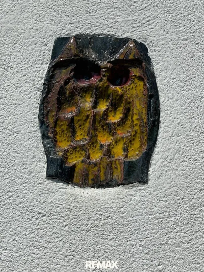 16b_Kunst Eule Fassade