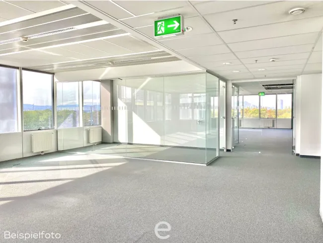 SATURN TOWER: Arbeiten im 7.OG - Bild