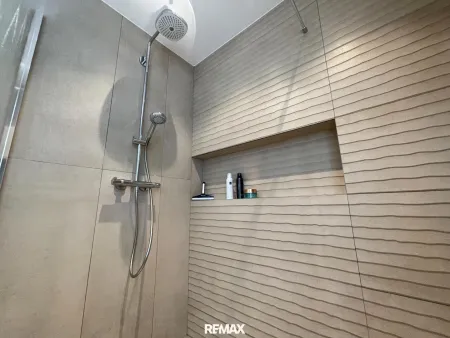 19_Dusche OG