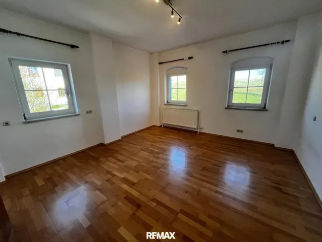 8_Zimmer 2 OG Haus