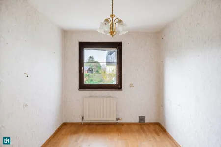 Schlafzimmer (N) UG.