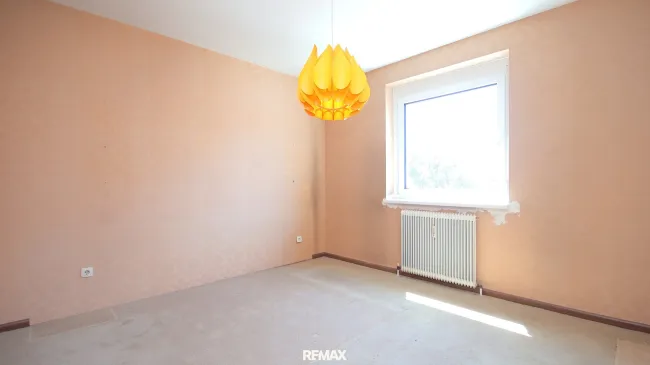 Großzügiges helles Zimmer