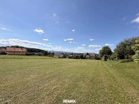 Grundstück