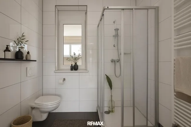 Badezimmer mit Dusche