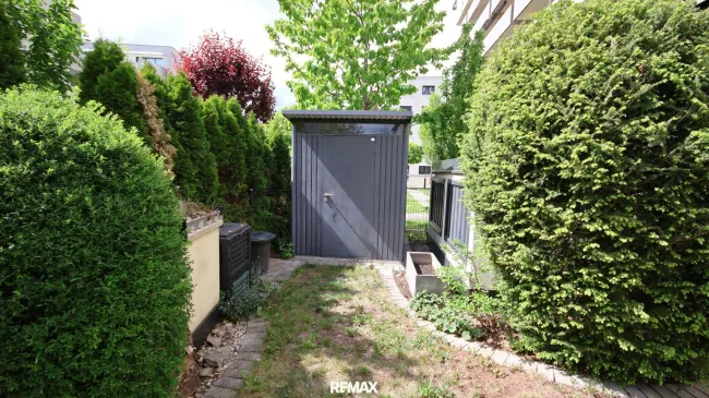 kleine Gartenhütte