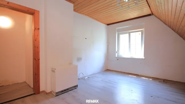 Zimmer 2 OG