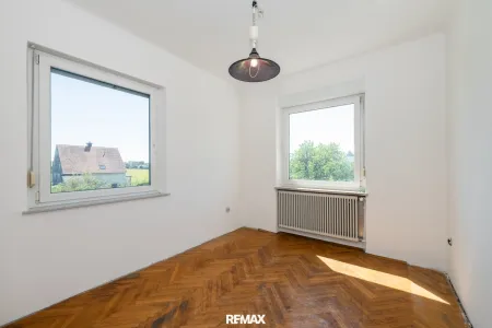 Zimmer 1 OG