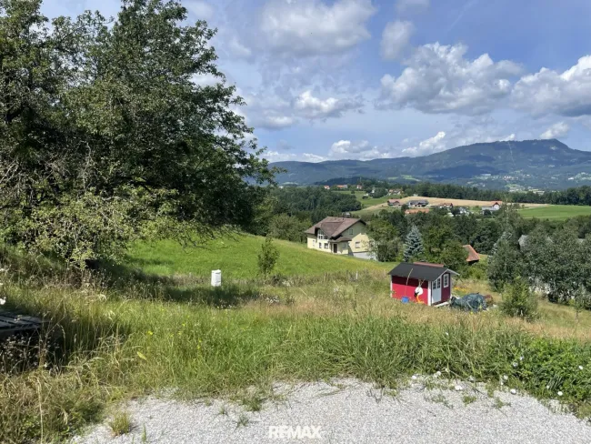 Grundstück