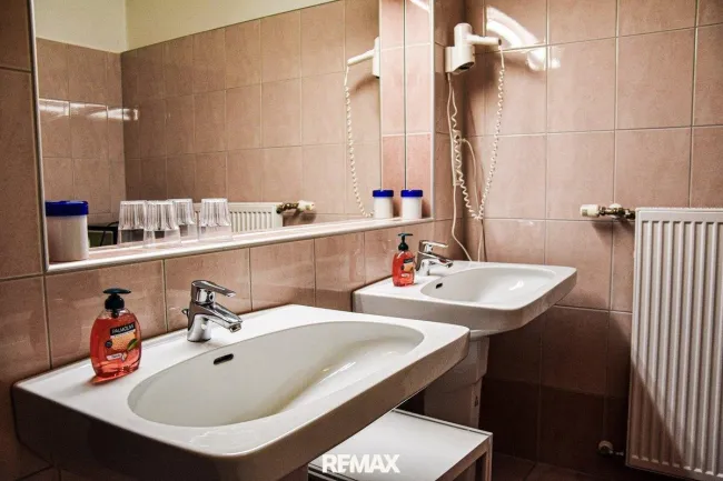 Bad im Doppelzimmer