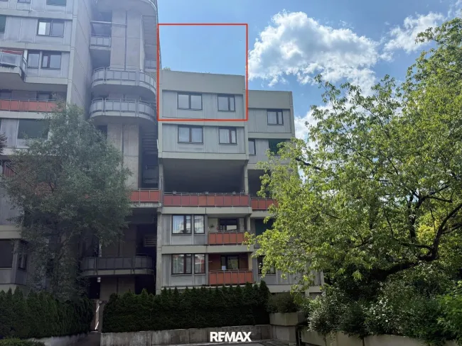 Außenansicht Wohnung und Dachterrasse