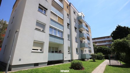 Hausansicht Richtung Balkon