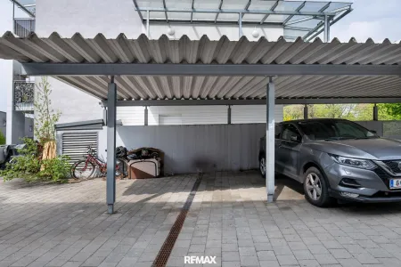 Eigenes Carport
