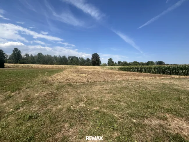 Grundstück